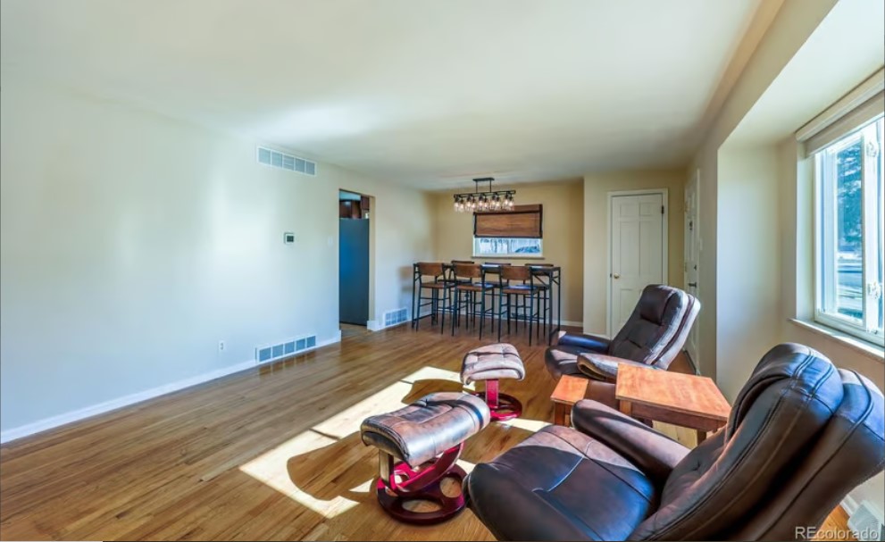 Mid-Century Modern Ranch Style Home